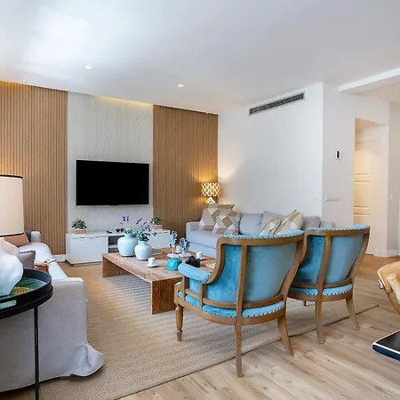 Genteel Paseo De Reding Apartment Malaga